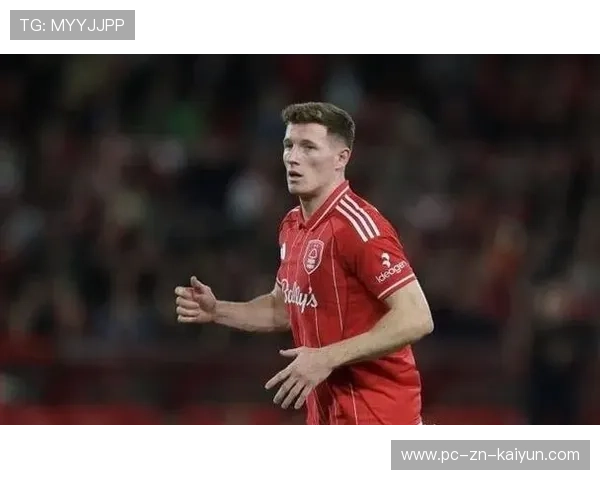 曼联逆转取胜，锁定前三名，曼联逆袭悍将