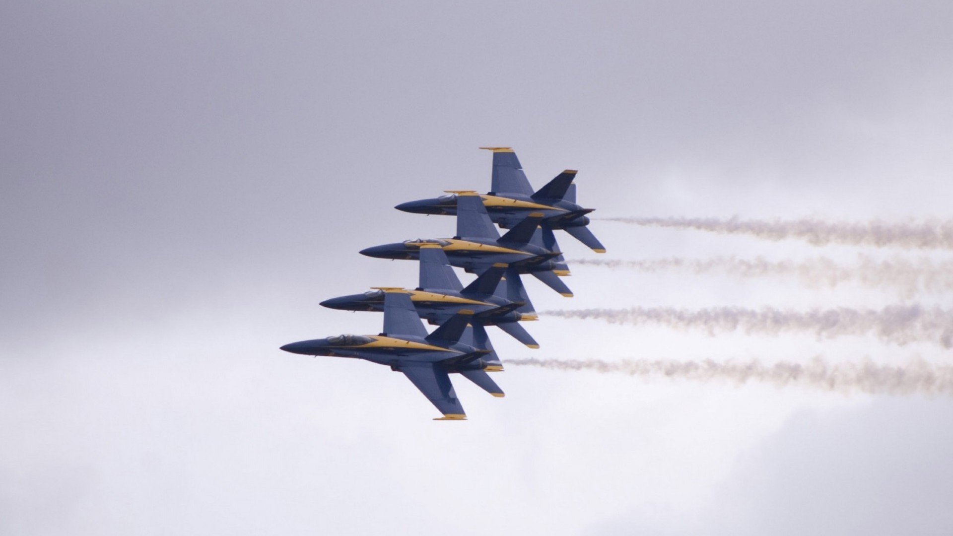 法甲俱乐部赞助合同条款创新提升转播价值,法甲球衣赞助商分布