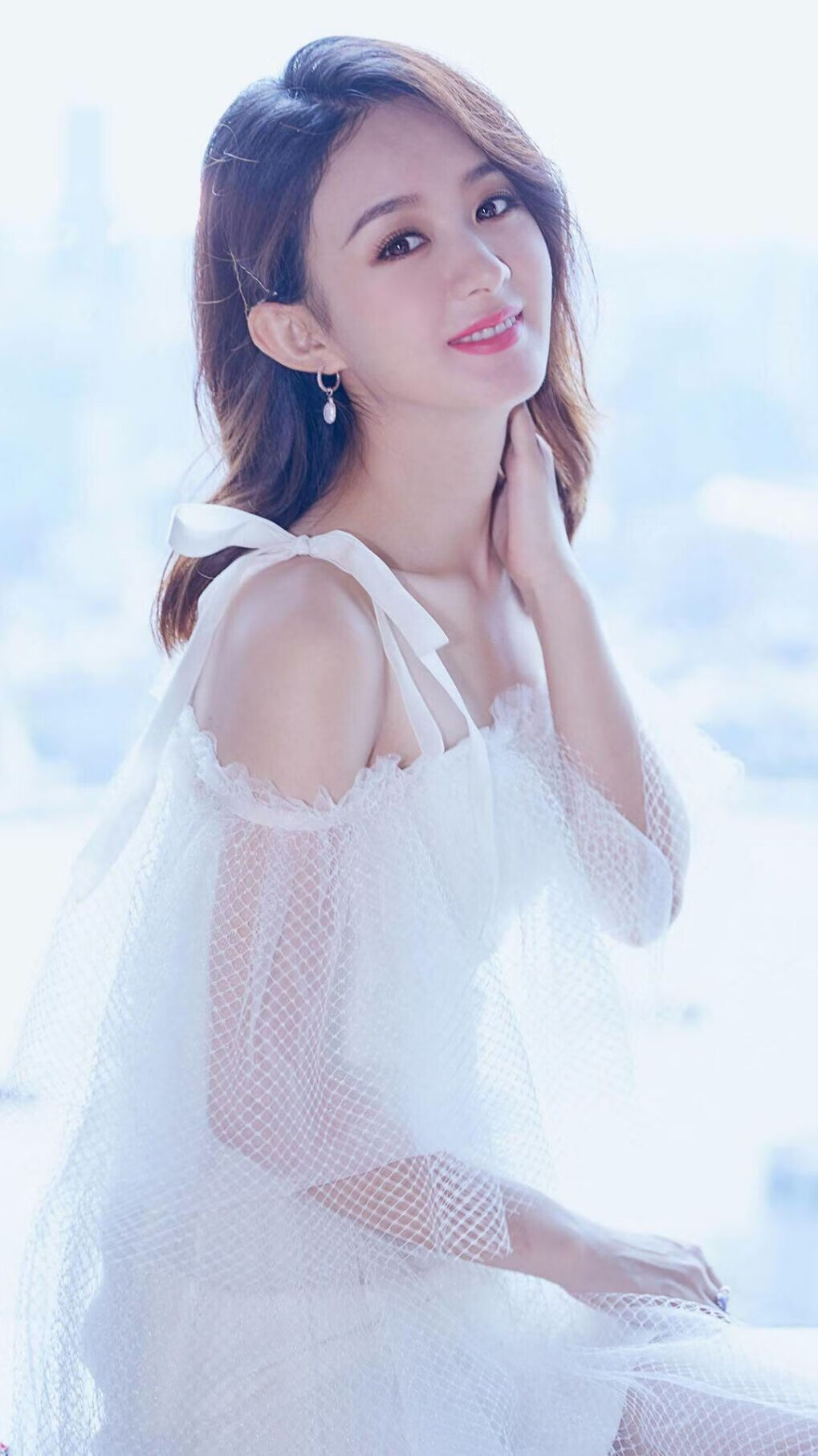 开云体育官网下载-俄朝联动？F-16基地与集束弹同时登场，俄罗斯f16